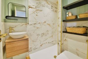 Ensuite- click for photo gallery